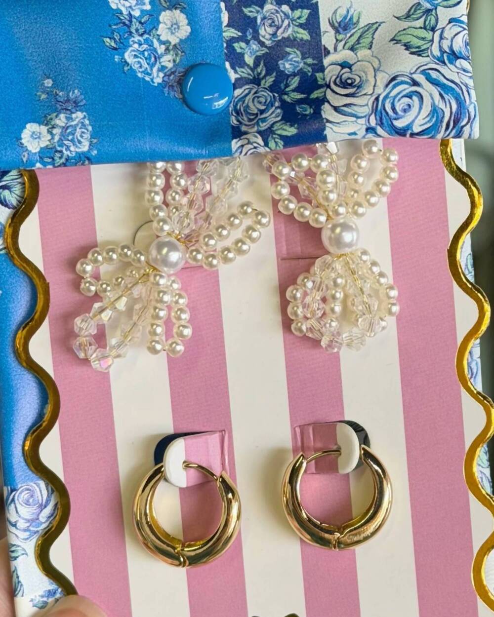 NEW SIMPLY SOUTHERN women's bow and hoop earring set in gold